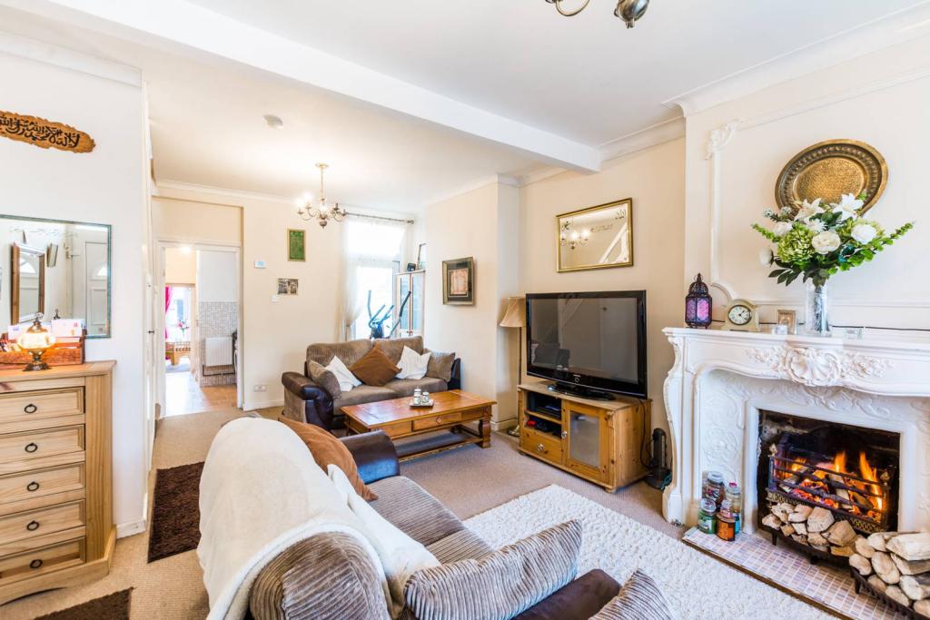 Buy or rent a property | Lonsdale Avenue, London E6 3JY