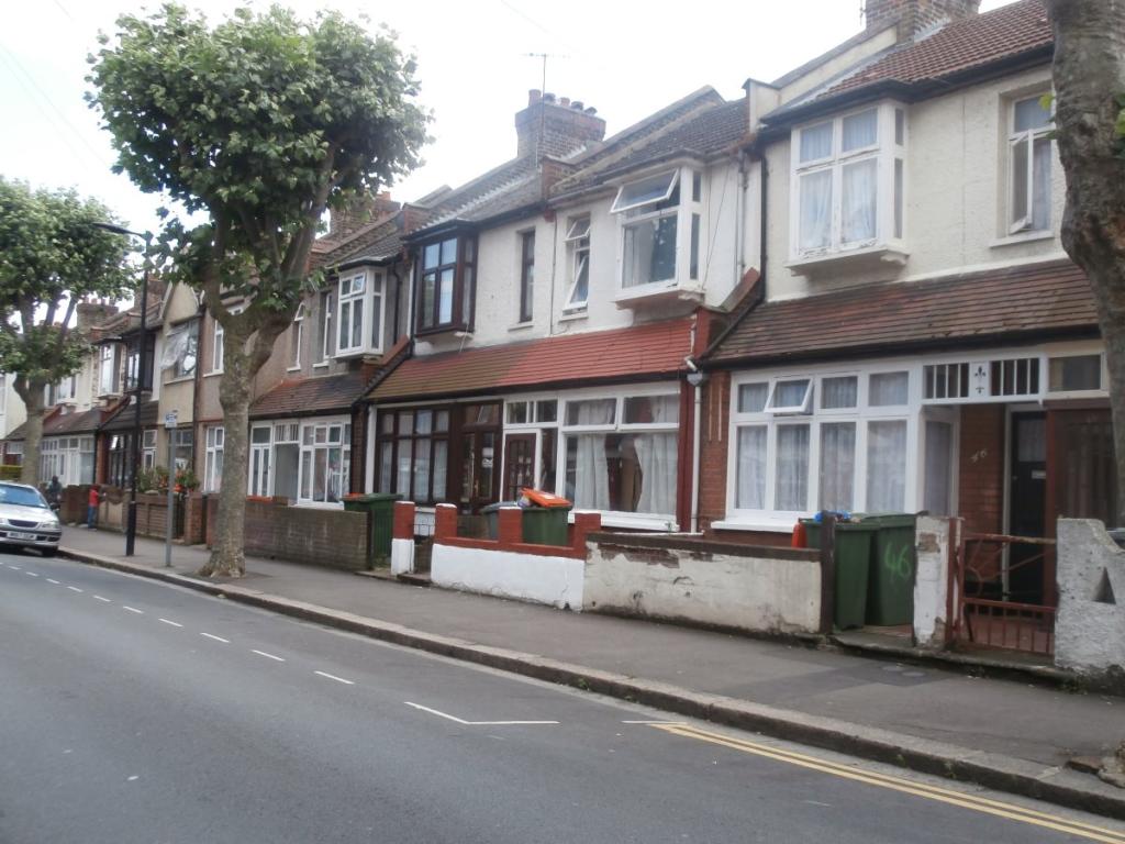 Buy or rent a property | Pulleyns Avenue, London E6 3LZ