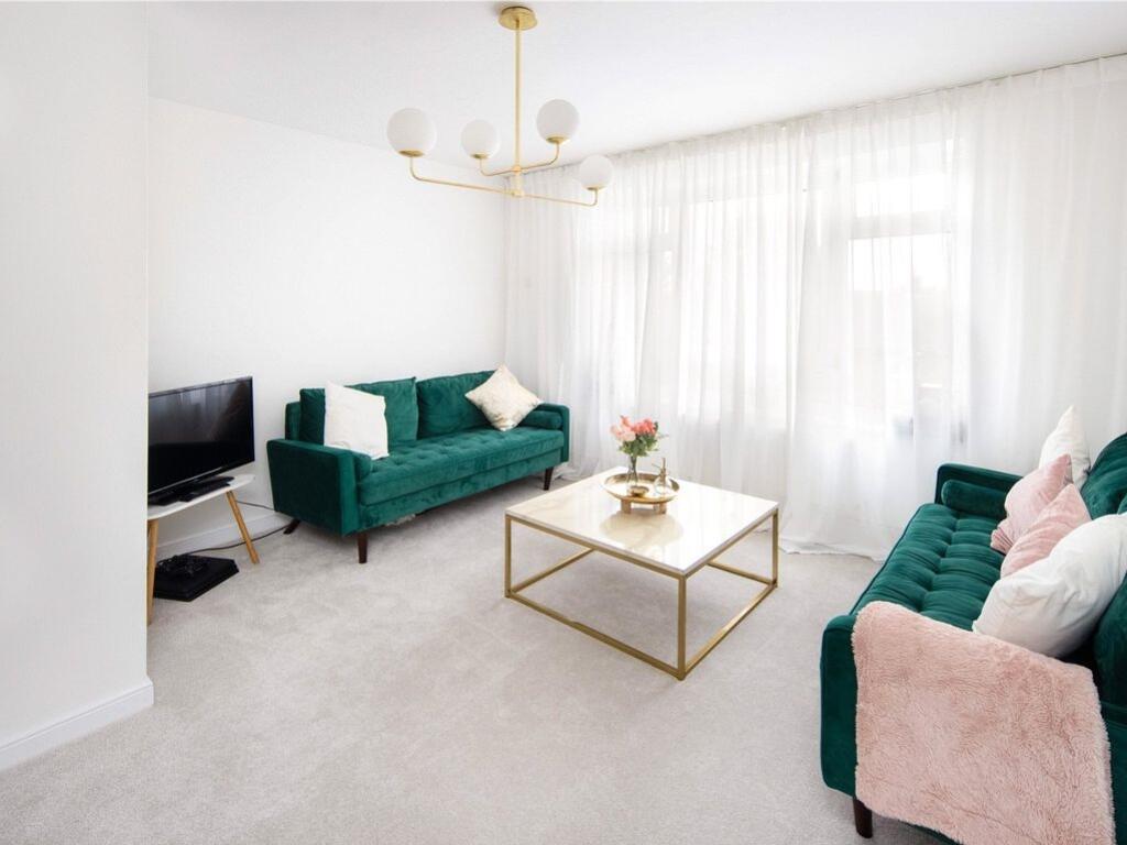 Buy or rent a property | Holloway Road, London E6 3PE