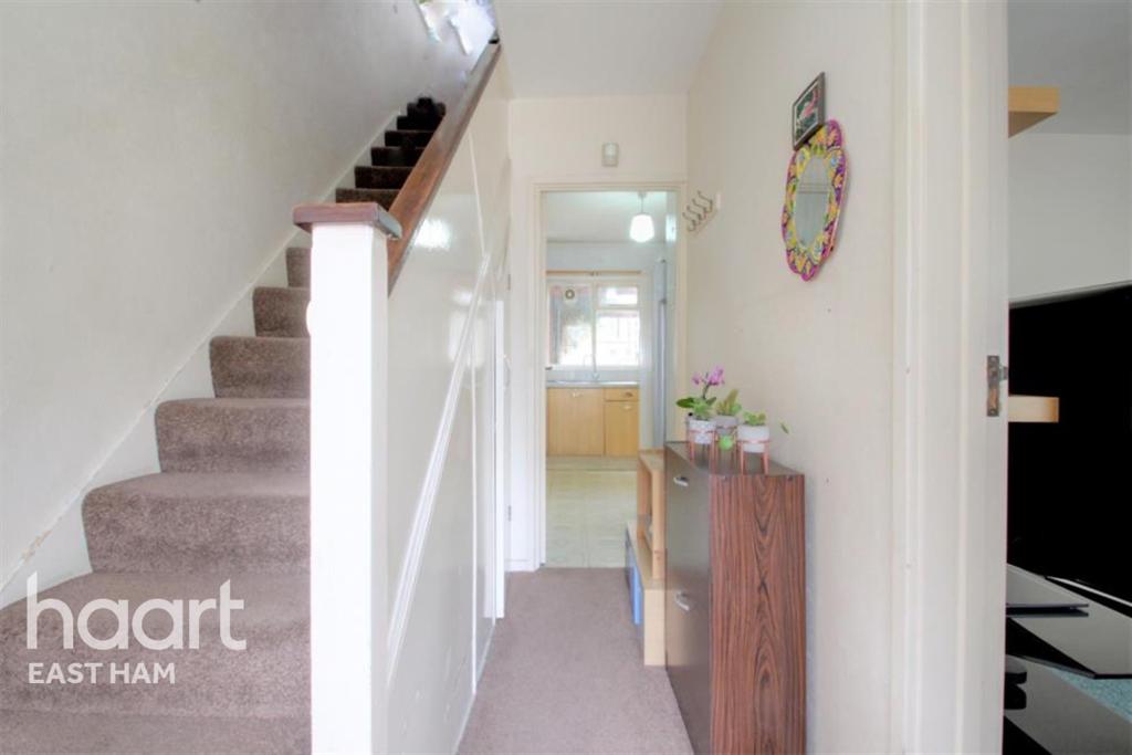 Buy or rent a property | Holloway Road, London E6 3PE
