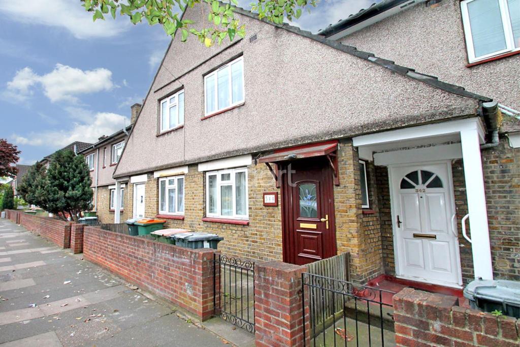 Buy or rent a property | Lonsdale Avenue, London E6 3PN
