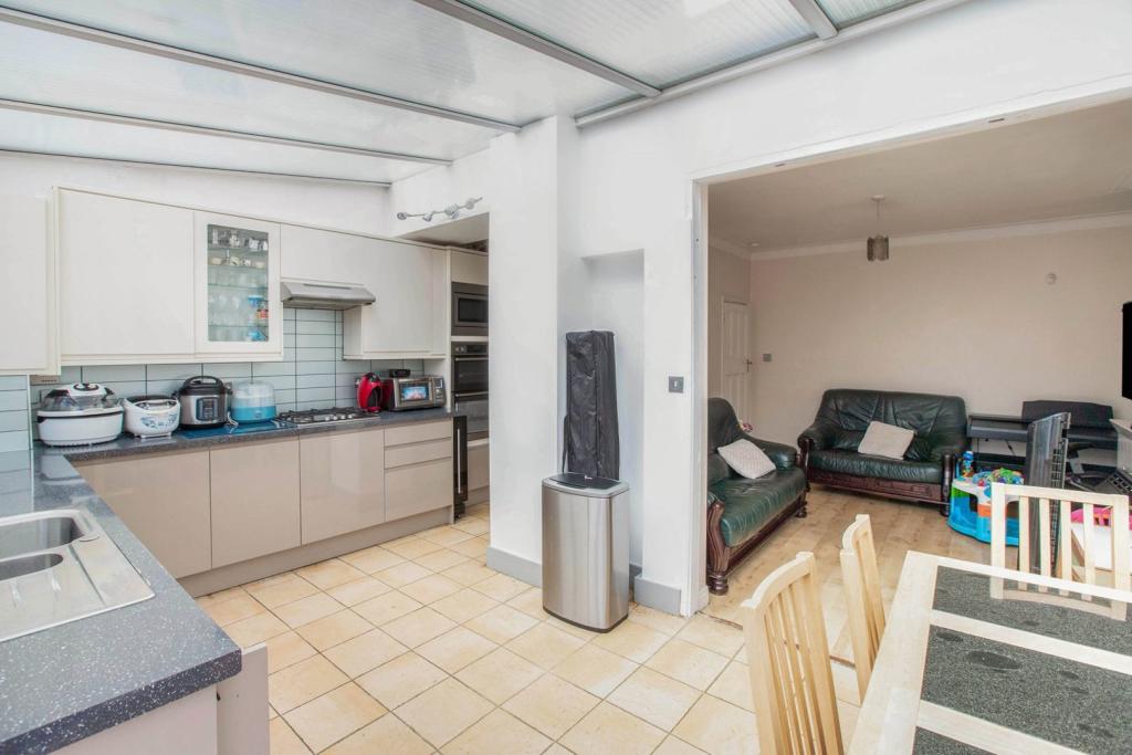 Buy or rent a property | Lonsdale Avenue, London E6 3PW