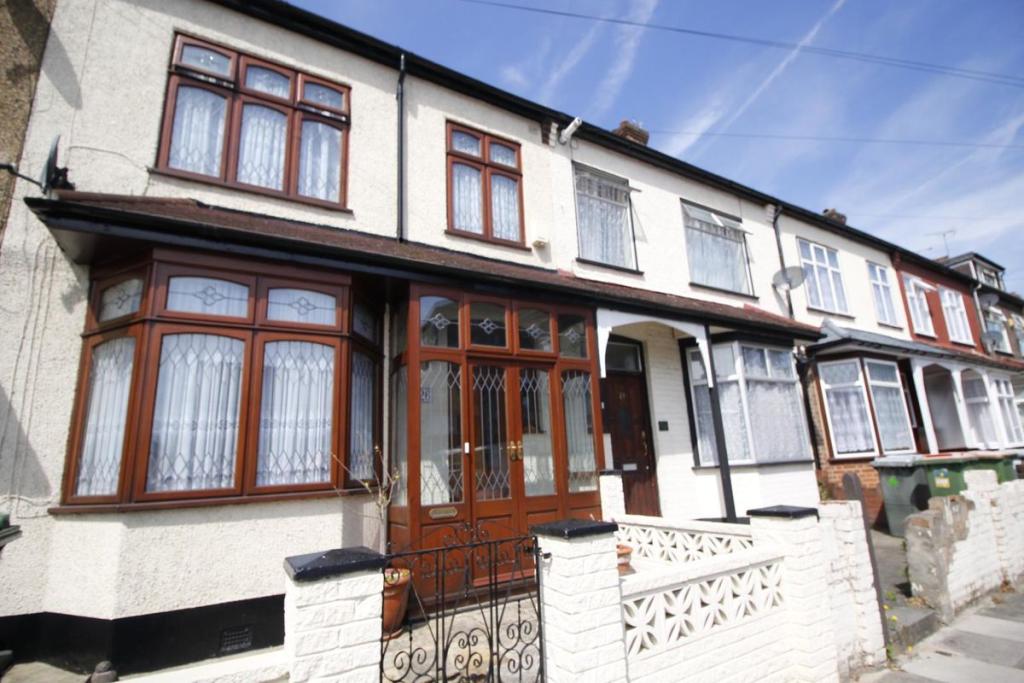Buy or rent a property | Sandford Road, London E6 3QJ