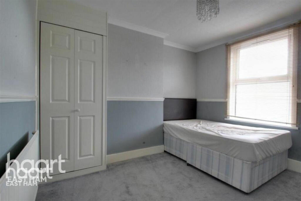 Buy or rent a property | Roman Road, London E6 3RY