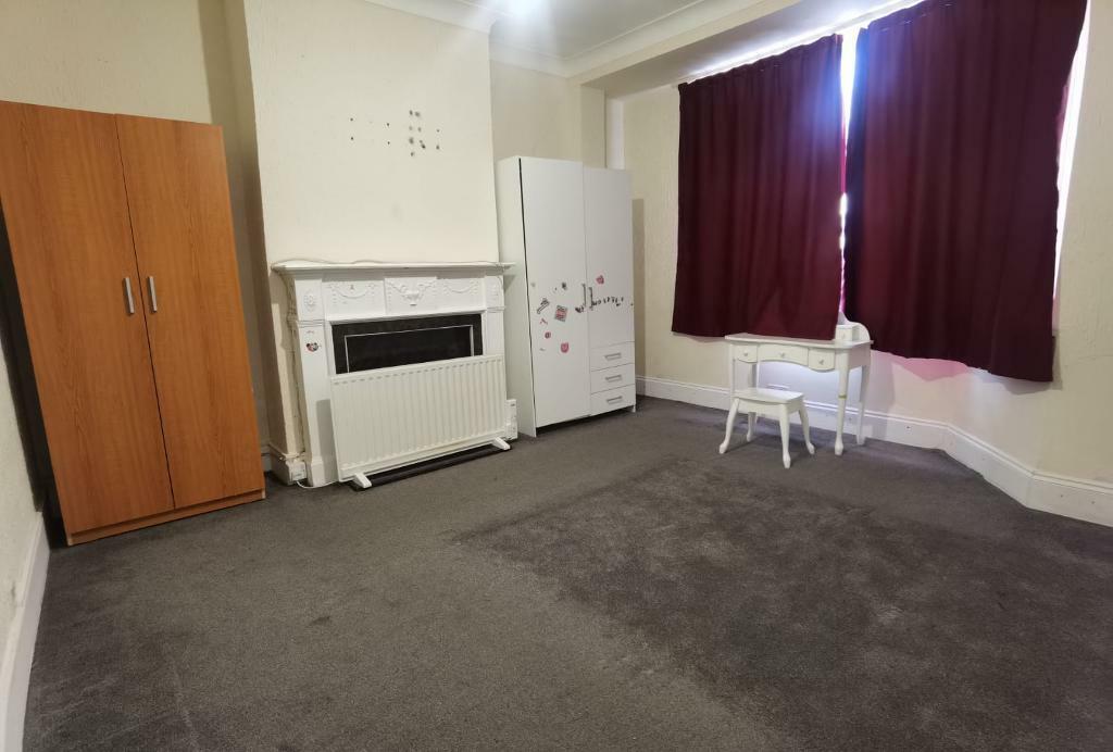 Buy or rent a property | Stokes Road, London E6 3SD