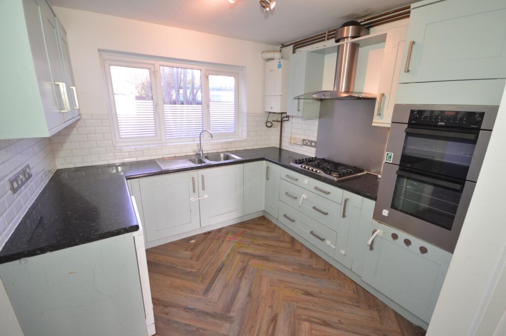 Buy or rent a property | Roman Road, London E6 3SL