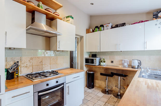 Buy or rent a property | Roman Road, London E6 3SR