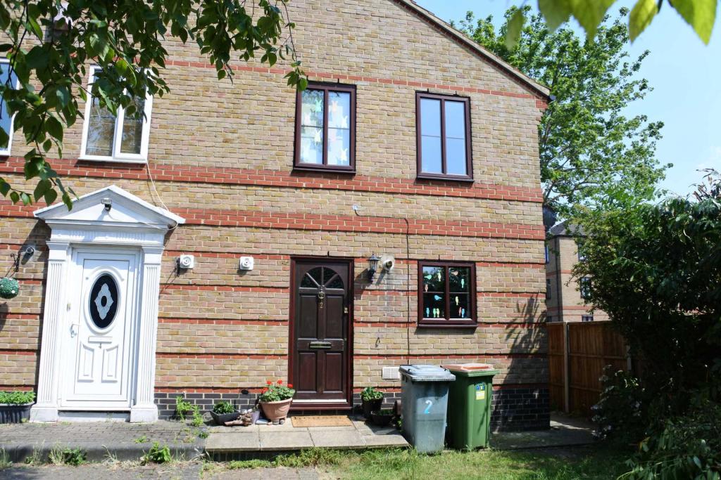 Buy or rent a property | Beryl Avenue, London E6 5JT