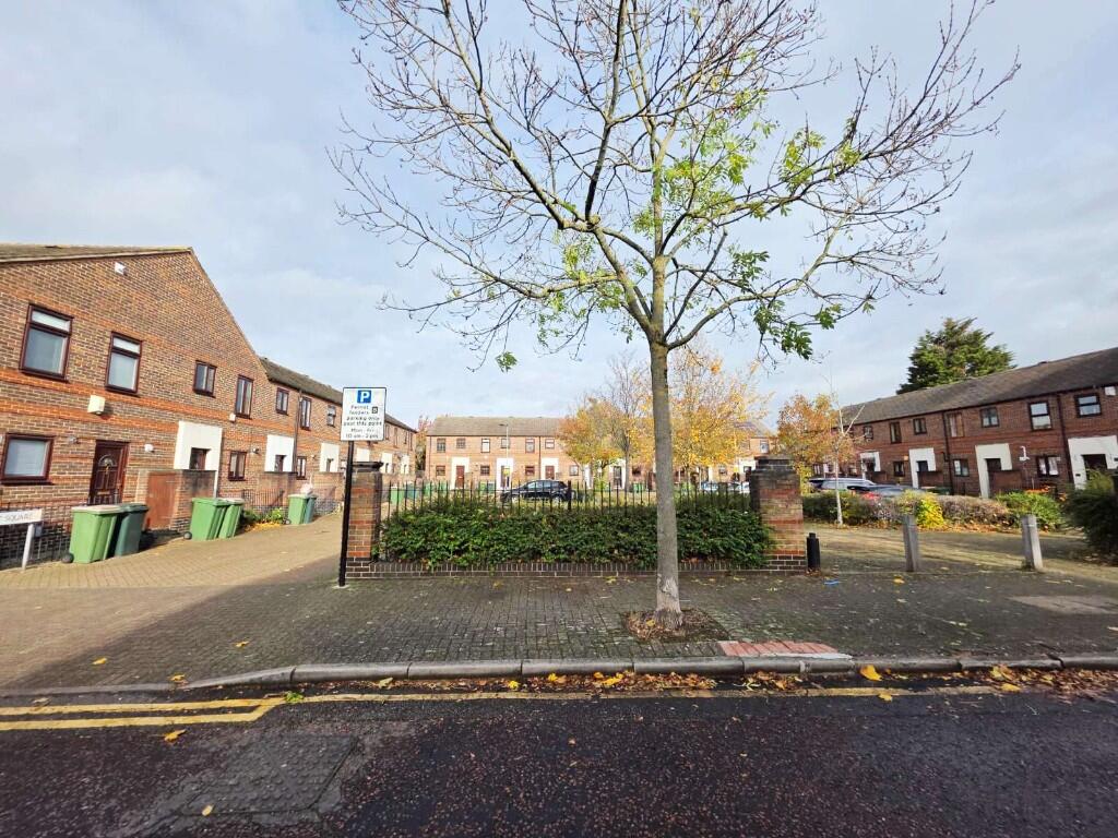 Buy or rent a property | Stonechat Square, London E6 5LQ