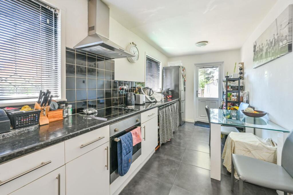 Buy or rent a property | Heather Close, London E6 5NR