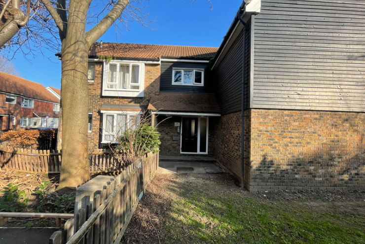 Buy or rent a property | Hadleigh Walk, London E6 5SA