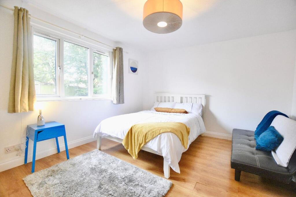 Buy or rent a property | Hadleigh Walk, London E6 5SA