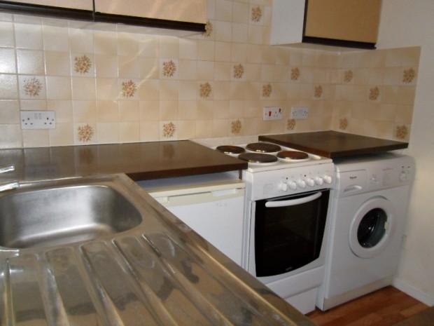 Buy or rent a property | Hadleigh Walk, London E6 5SA