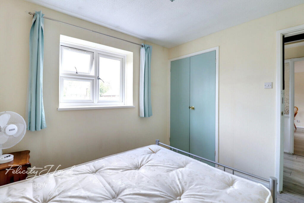 Buy or rent a property | Dunnock Road, London E6 5SX