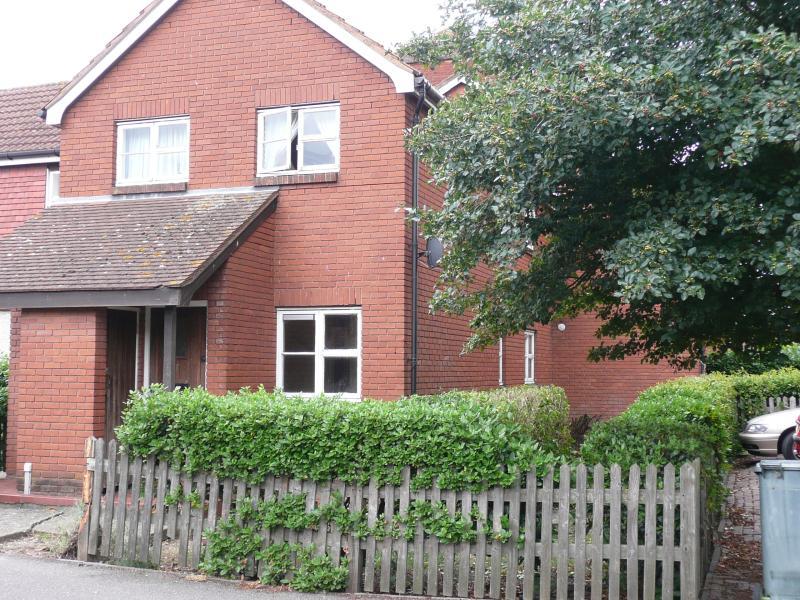 Buy or rent a property | Barry Road, London E6 5TA