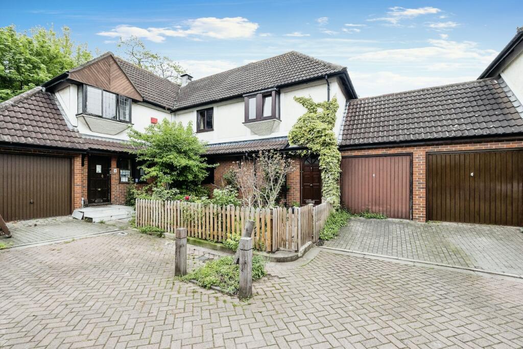 Buy or rent a property | Beacons Close, London E6 5TT
