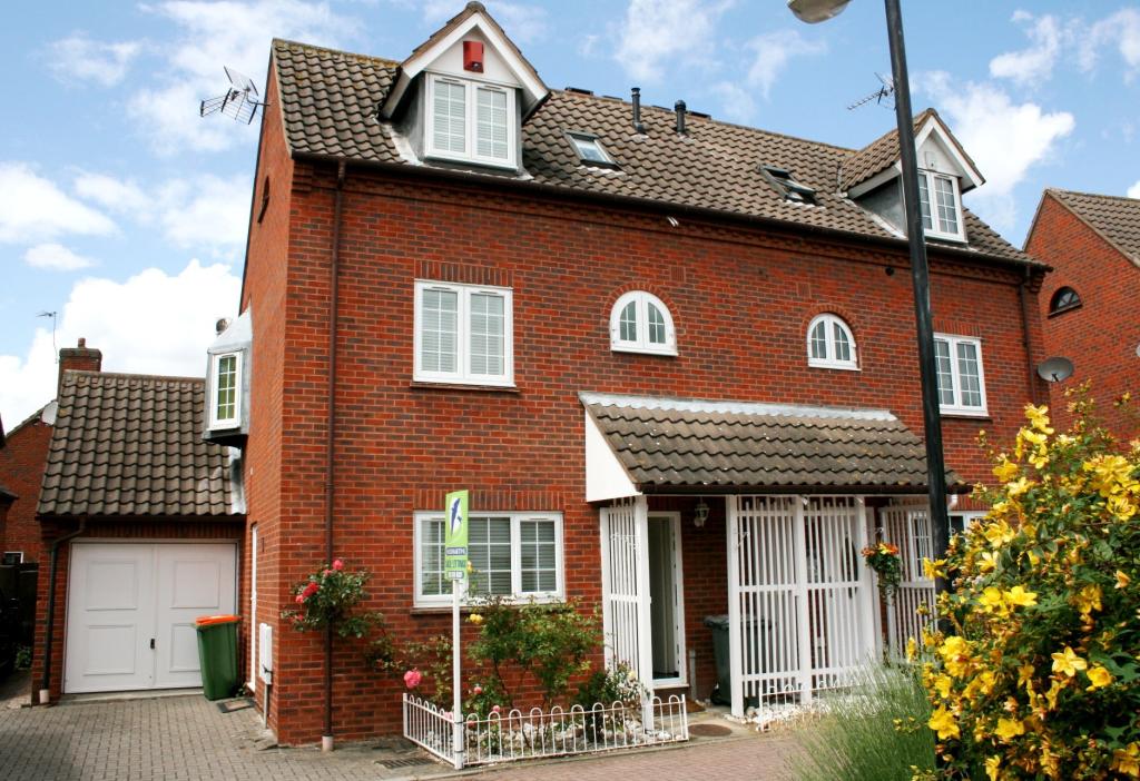 Buy or rent a property | Juniper Lane, London E6 5UR