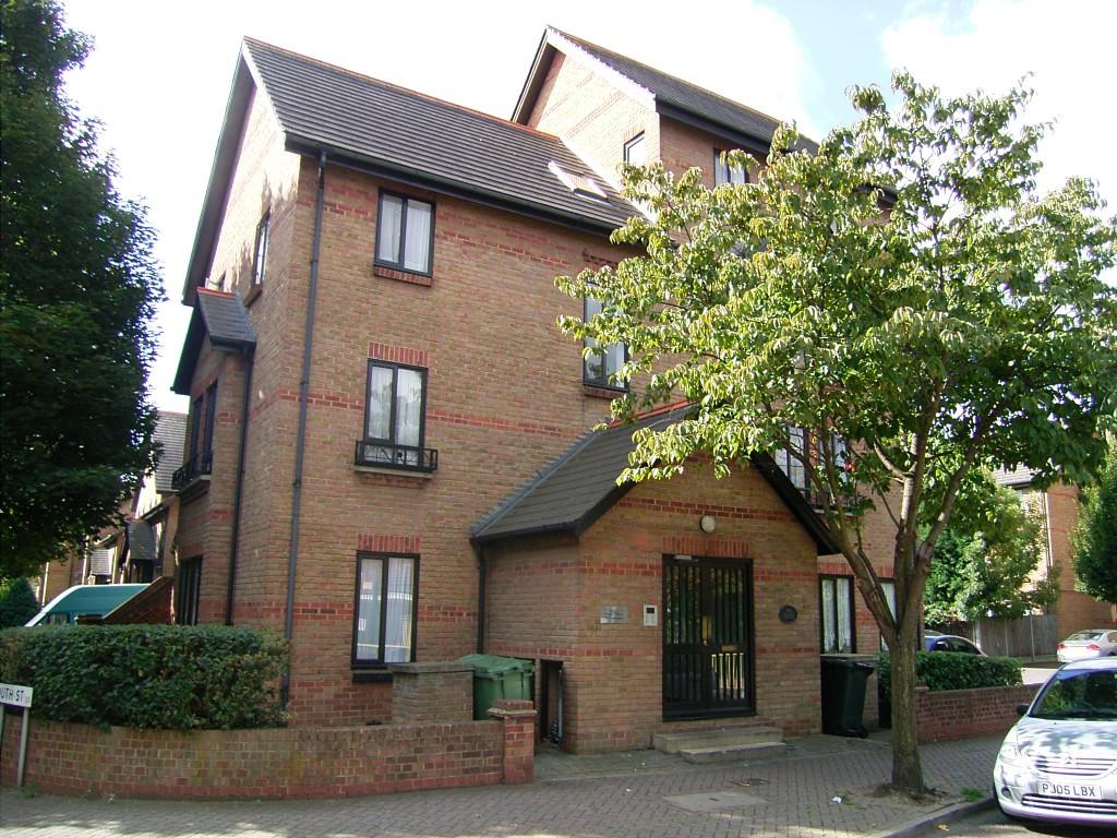 Buy or rent a property | Hallywell Crescent, London E6 5XP