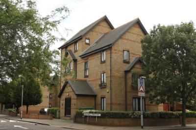 Buy or rent a property | Hallywell Crescent, London E6 5XP