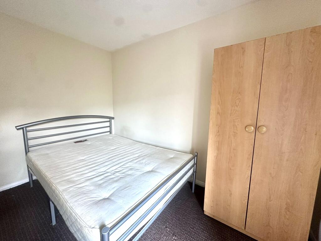Buy or rent a property | Hallywell Crescent, London E6 5XR