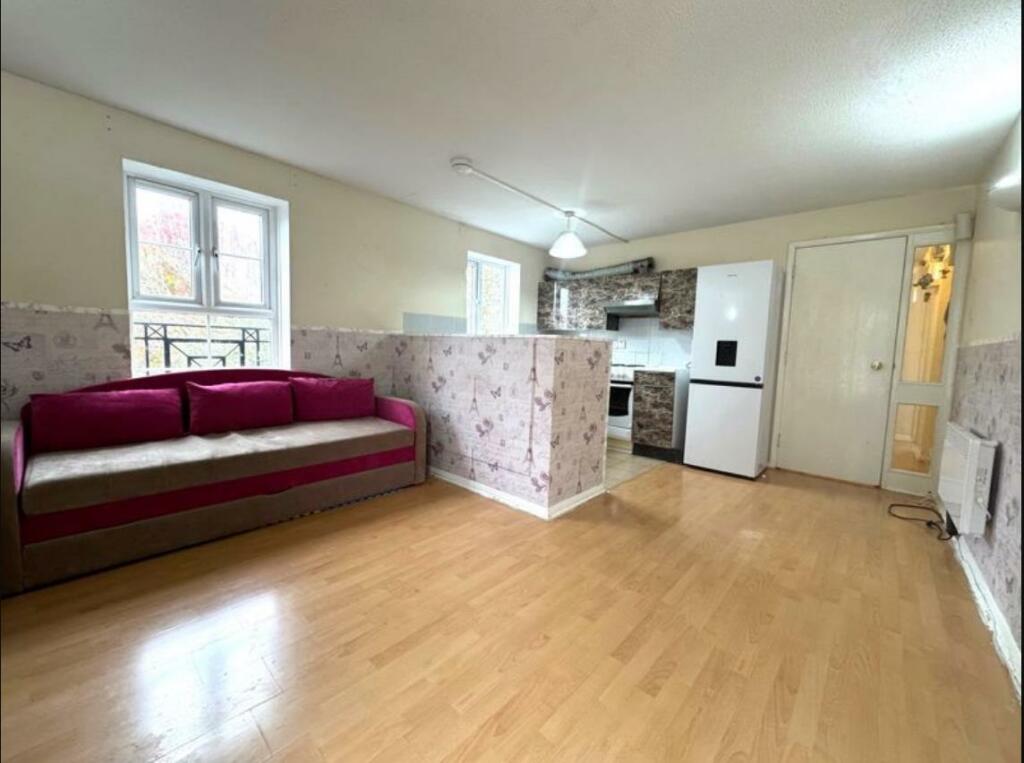 Buy or rent a property | Tollgate Road, London E6 5XW