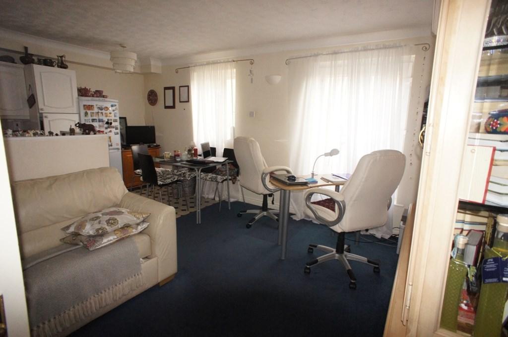 Buy or rent a property | Tollgate Road, London E6 5XW