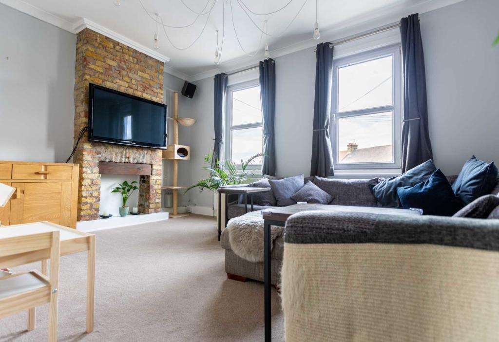 Buy or rent a property | Vicarage Lane, London E6 6AB