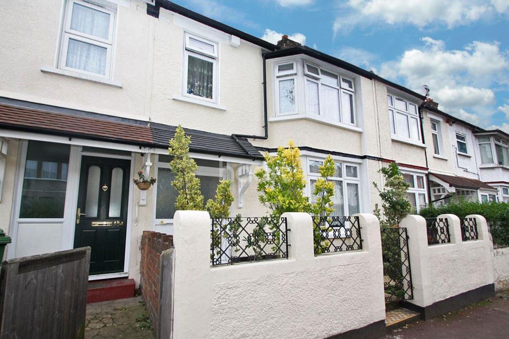 Buy or rent a property | Charlemont Road, London E6 6AQ