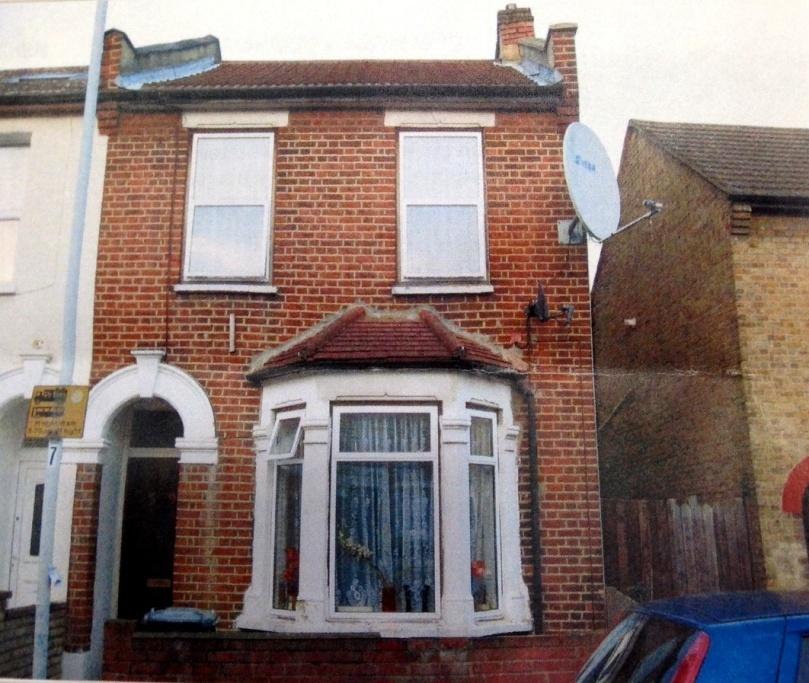 Buy or rent a property | Gooseley Lane, London E6 6AW