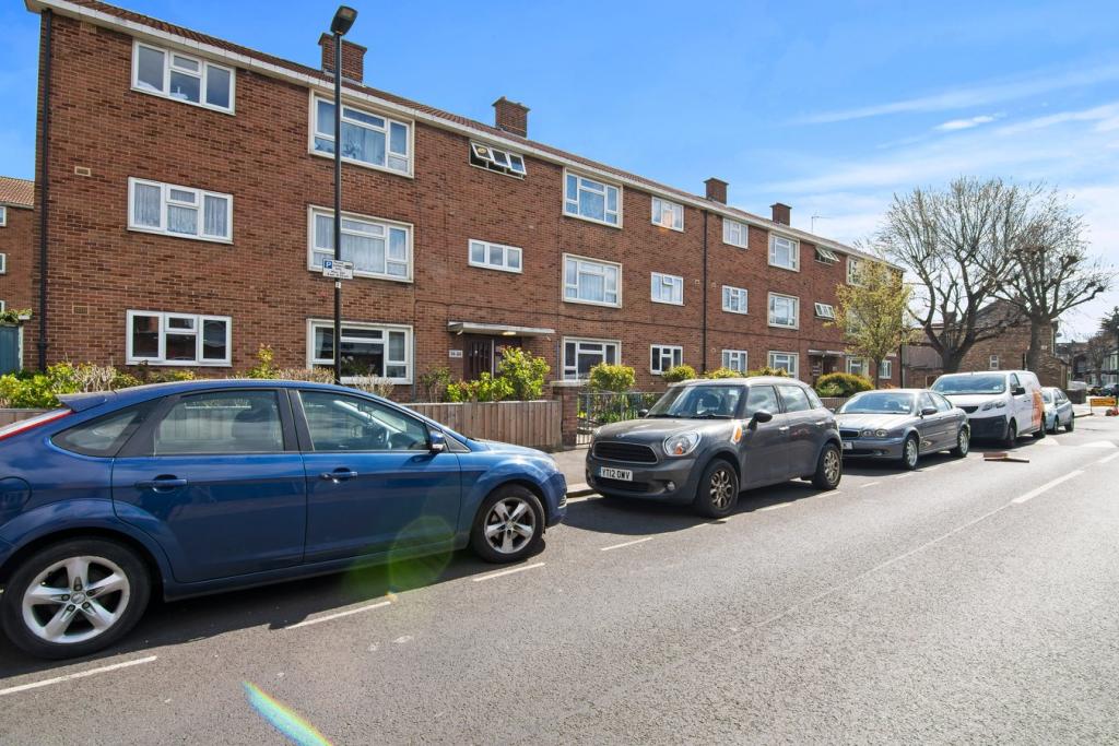Buy or rent a property | Wellstead Road, London E6 6DD