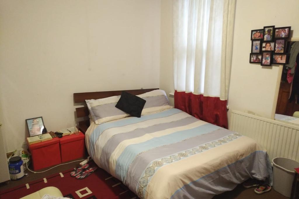 Buy or rent a property | Gresham Road, London E6 6DS