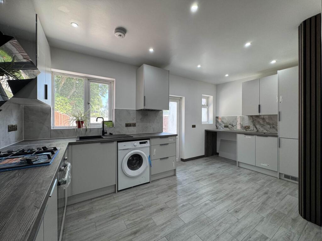 Buy or rent a property | Wellington Road, London E6 6EB