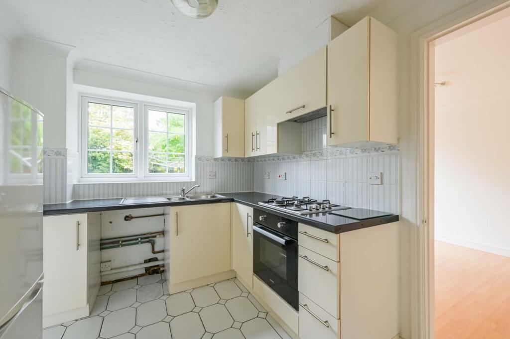 Buy or rent a property | Trader Road, London E6 6FR