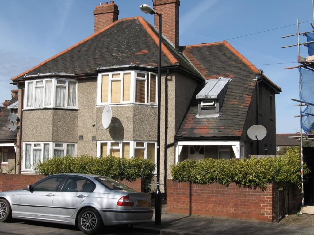 Buy or rent a property | Hameway, London E6 6HP