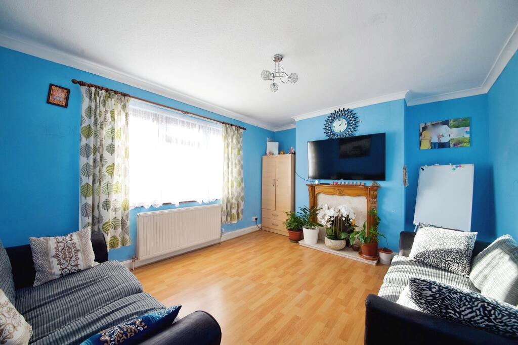 Buy or rent a property | Hartshorn Gardens, London E6 6HU