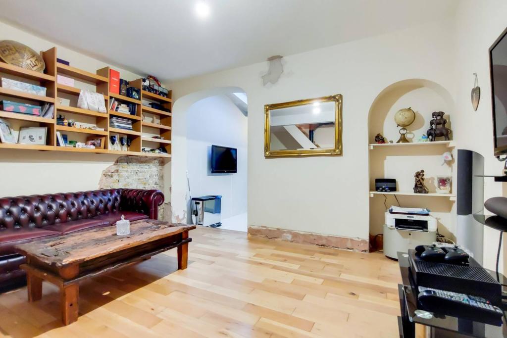 Buy or rent a property | Winsor Terrace, London E6 6LE