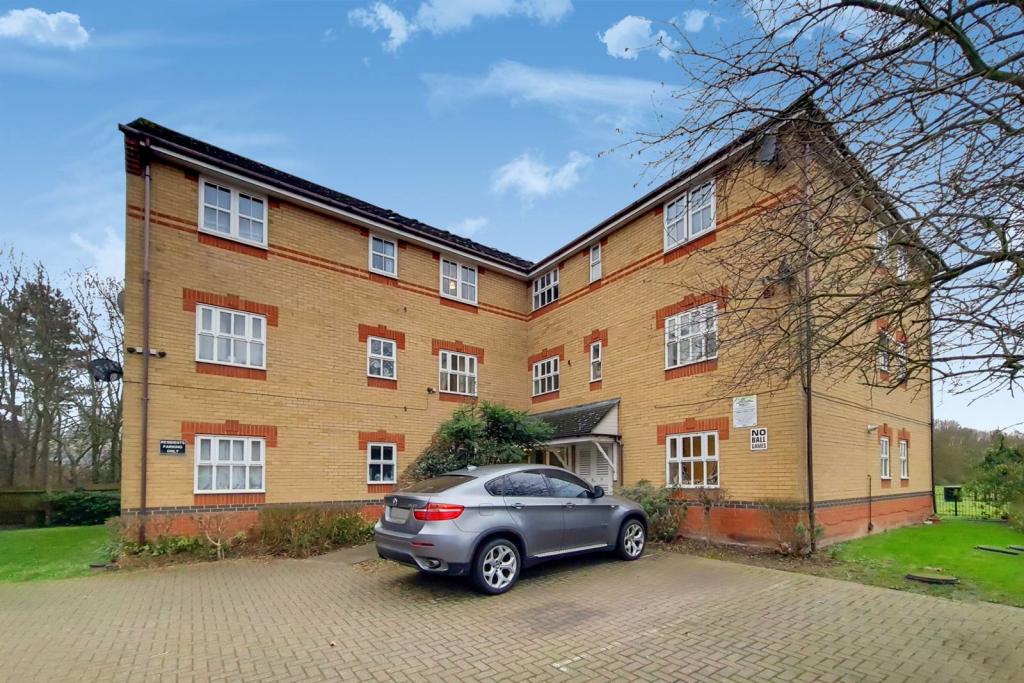 Buy or rent a property | Yeoman Close, London E6 6NN