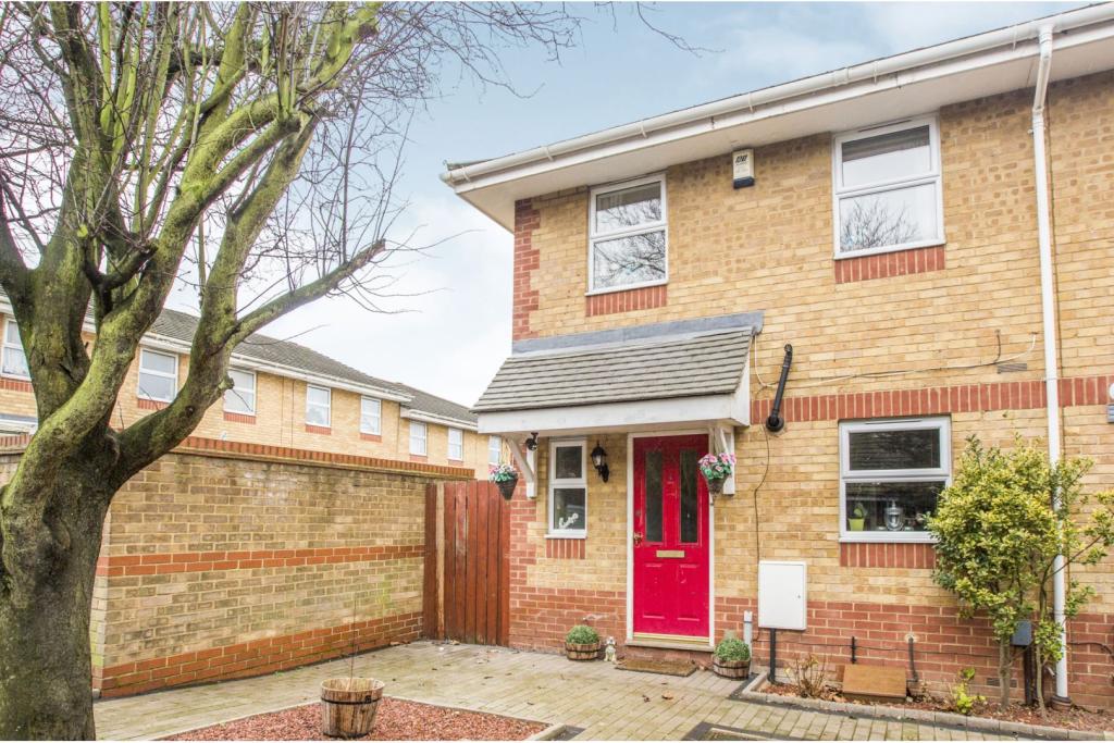 Buy or rent a property | Bradymead, London E6 6WN