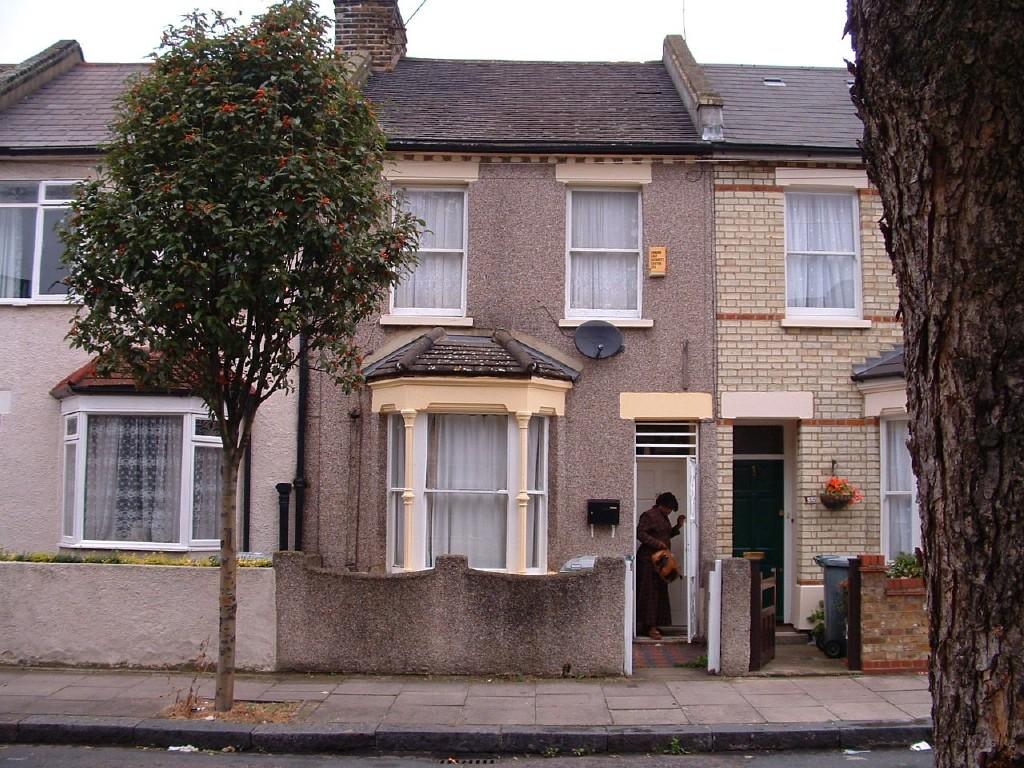 Buy or rent a property | Strode Road, London E7 0DU