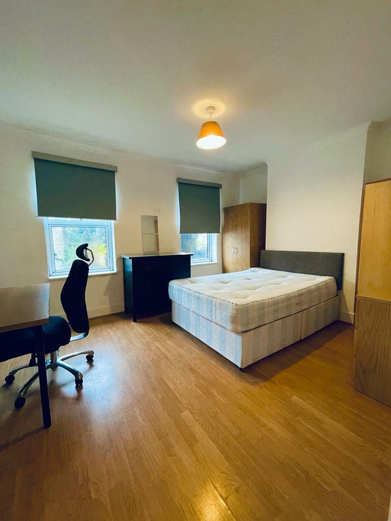 Buy or rent a property | Strode Road, London E7 0DU