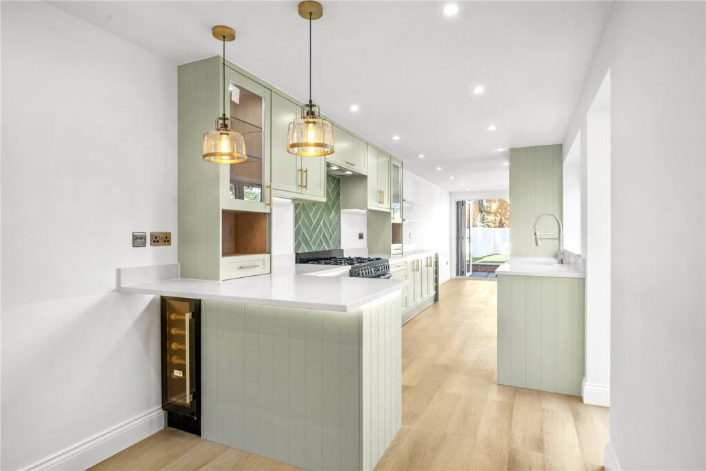 Buy or rent a property | Talbot Road, London E7 0DX