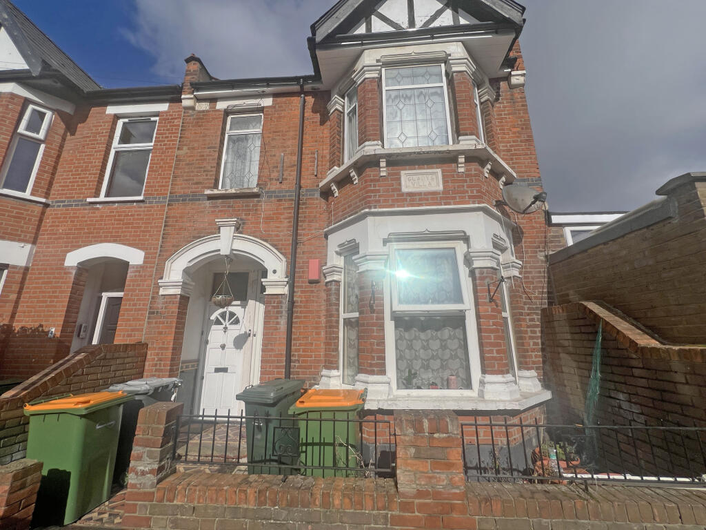 Buy or rent a property | Essex Street, London E7 0HL