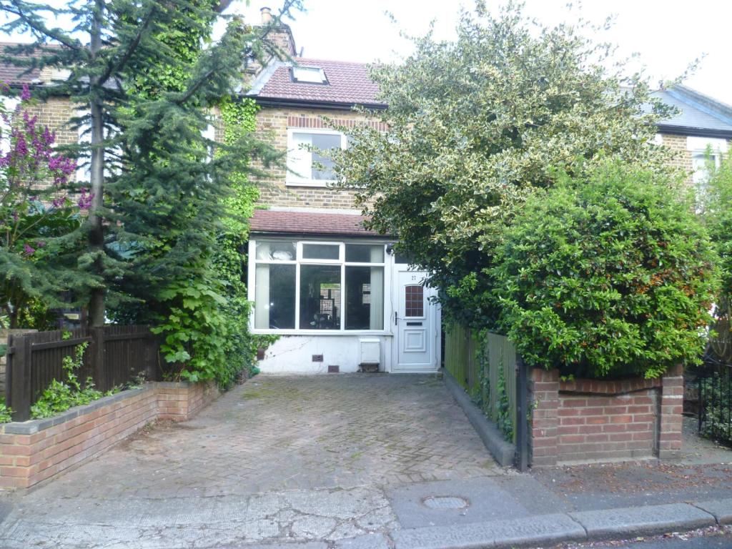 Buy or rent a property | Forest Side, London E7 0JB