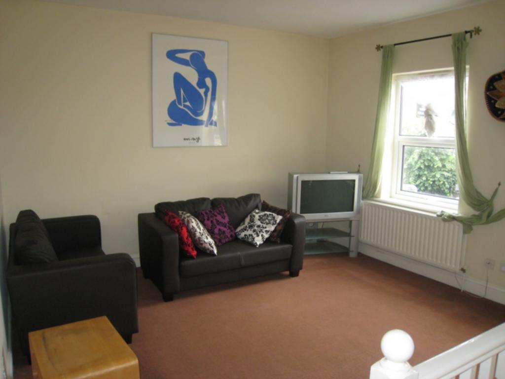 Buy or rent a property | Godwin Road, London E7 0LP