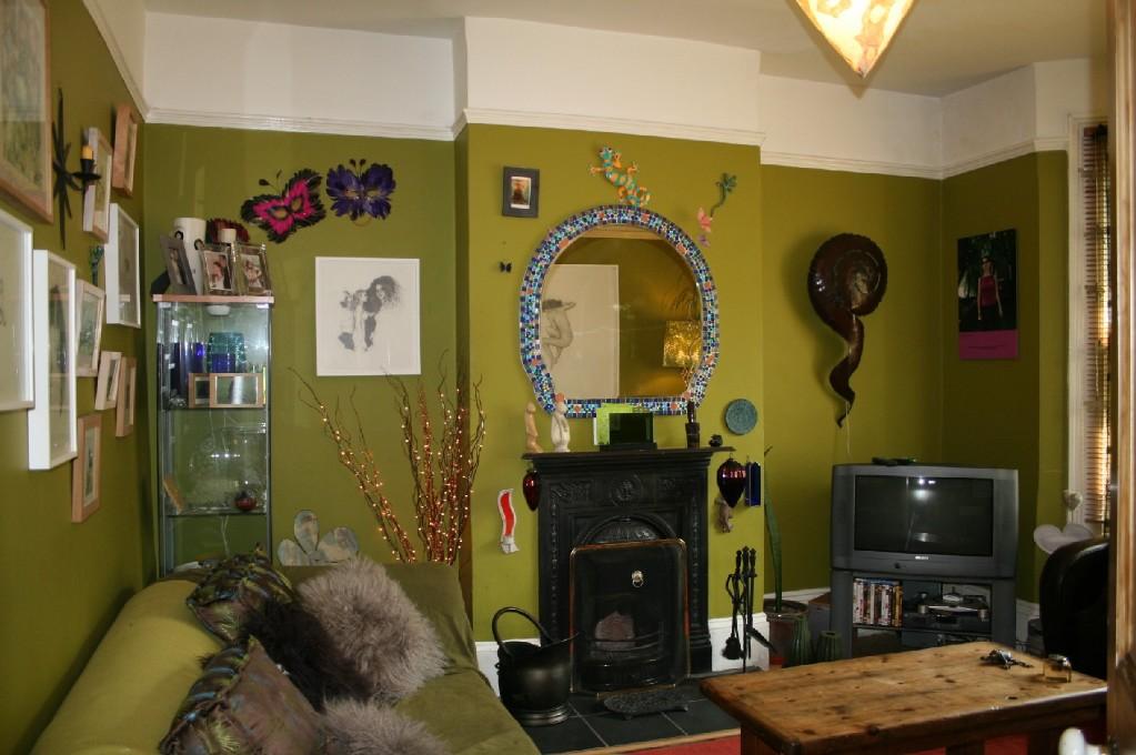 Buy or rent a property | Godwin Road, London E7 0LW