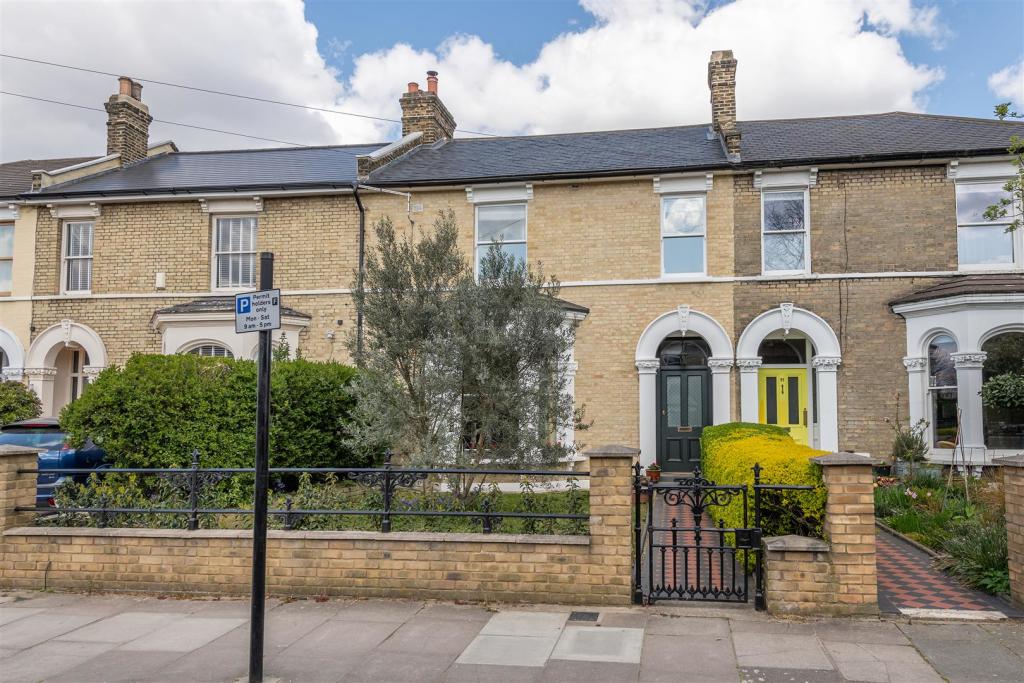 Buy or rent a property | Osborne Road, London E7 0PW