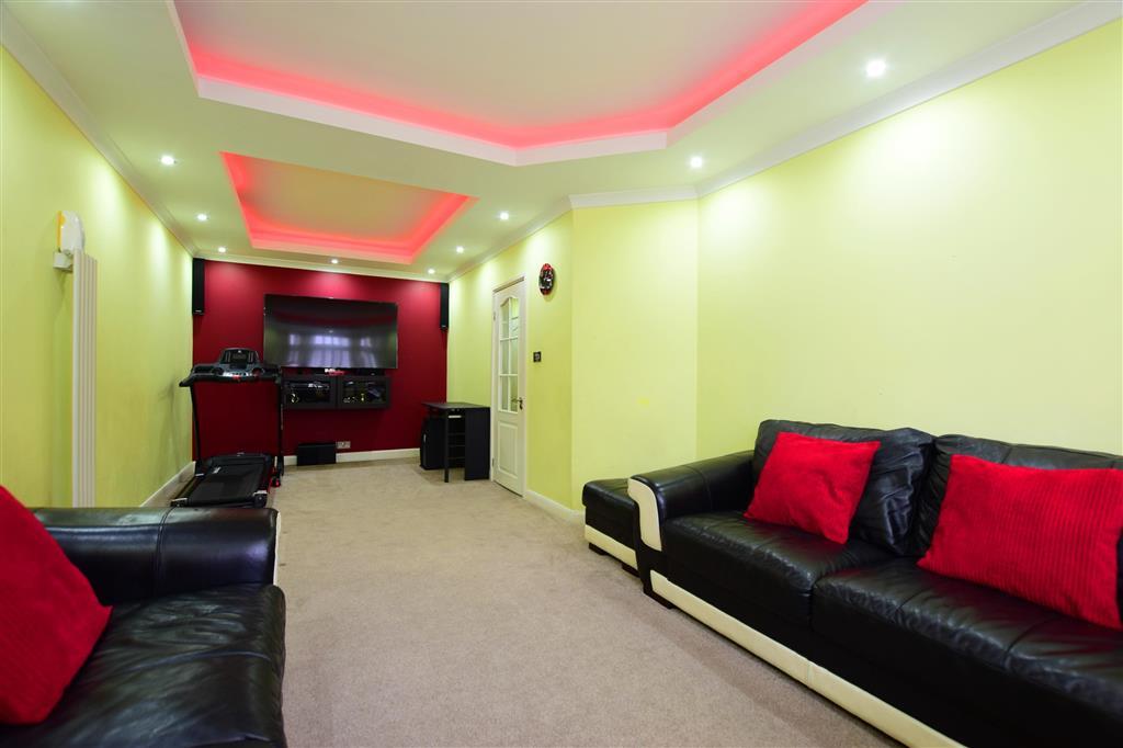 Buy or rent a property | Rosedale Road, London E7 8AU