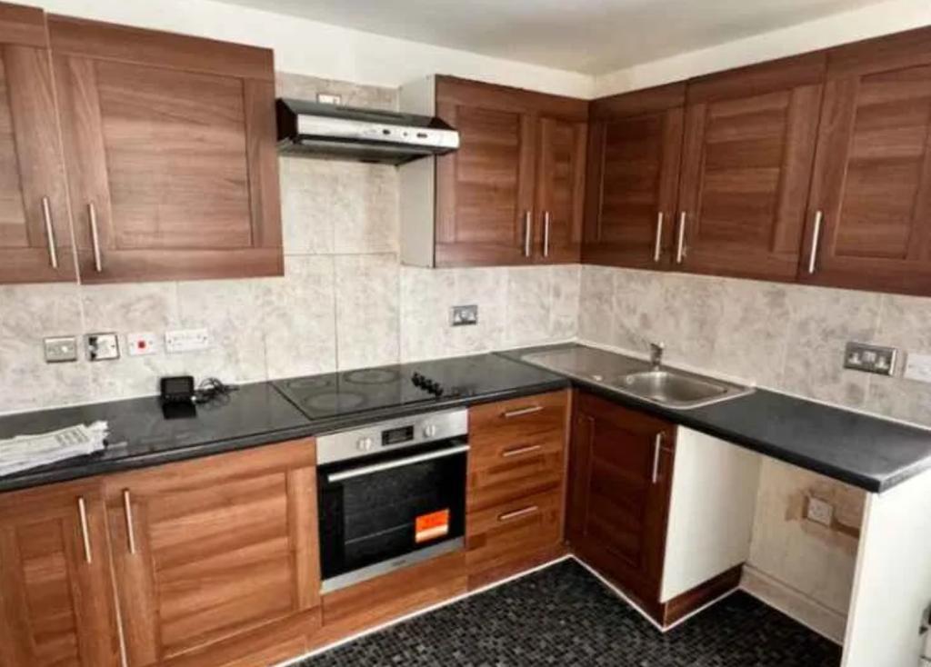 Buy or rent a property | Tenbury Close, London E7 8AX