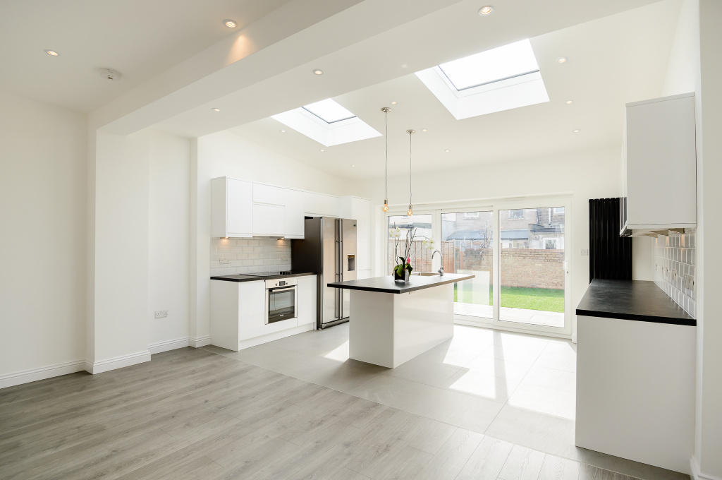 Buy or rent a property | Glenparke Road, London E7 8BW