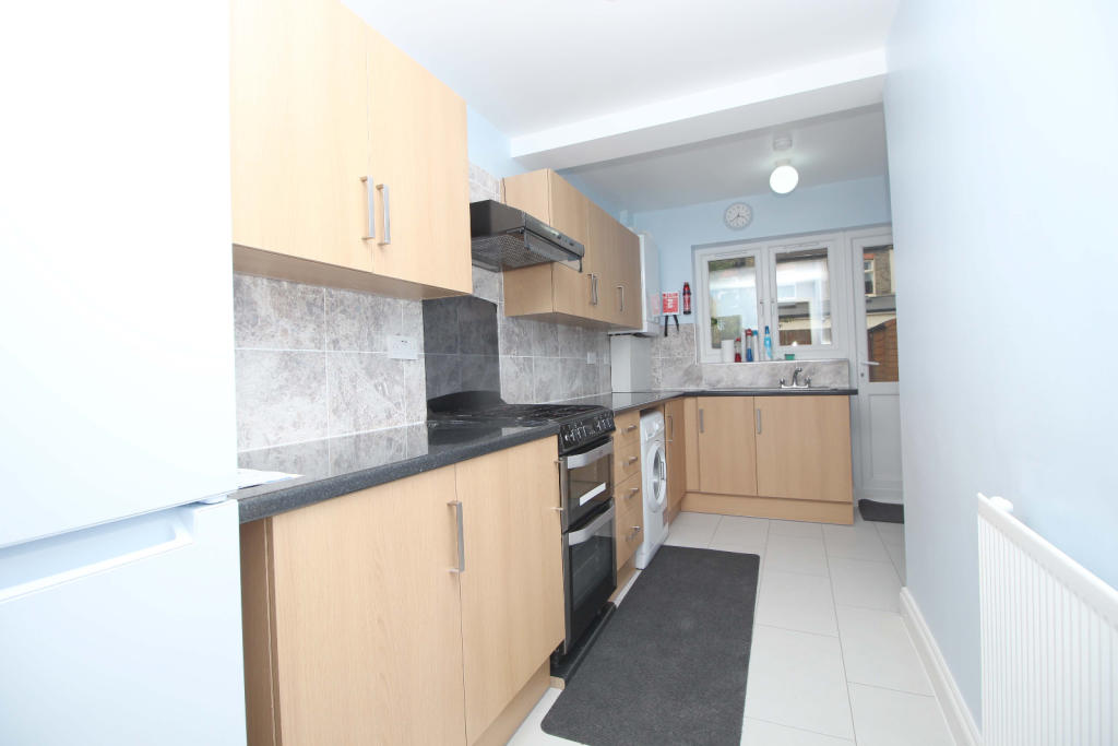 Buy or rent a property | Glenparke Road, London E7 8BW